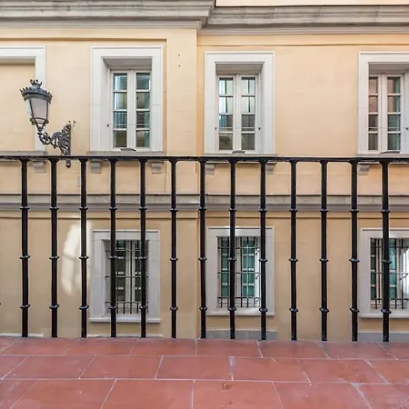 Centro XIII Calle De La Paz 2Br 2Bh Madrid Exterior photo